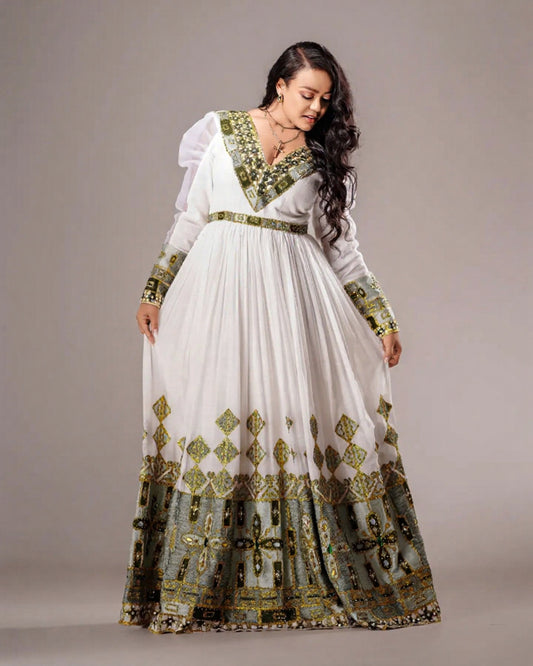 CULTURAL BRIDAL MASTERPIECE WITH EXQUISITE HANDWORK