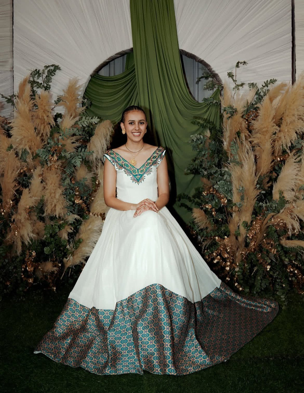 HABESHA TRADITIONAL DRESS – TRADITIONAL ETHIOPIAN CLOTHING WITH GREEN EMBROIDERY DESIGN