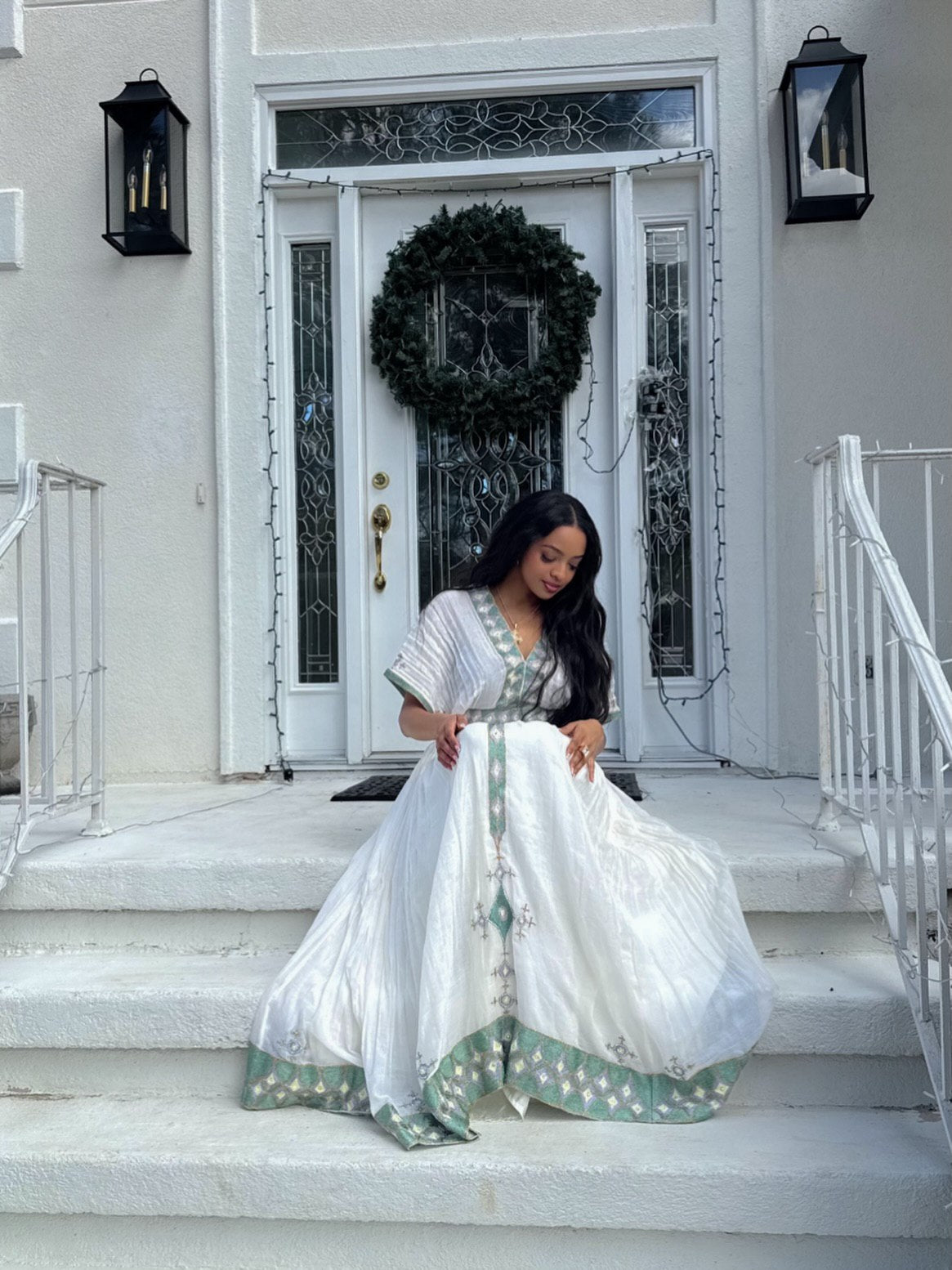 CULTURAL SLEEVELESS TRADITIONAL STYLE WITH V-NECK INFLUENCE AND EAST AFRICAN HERITAGE DESIGN