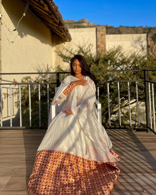 ELEGANT TRADITIONAL ETHIOPIAN DRESS – MODERN HABESHA STYLE BEAUTY