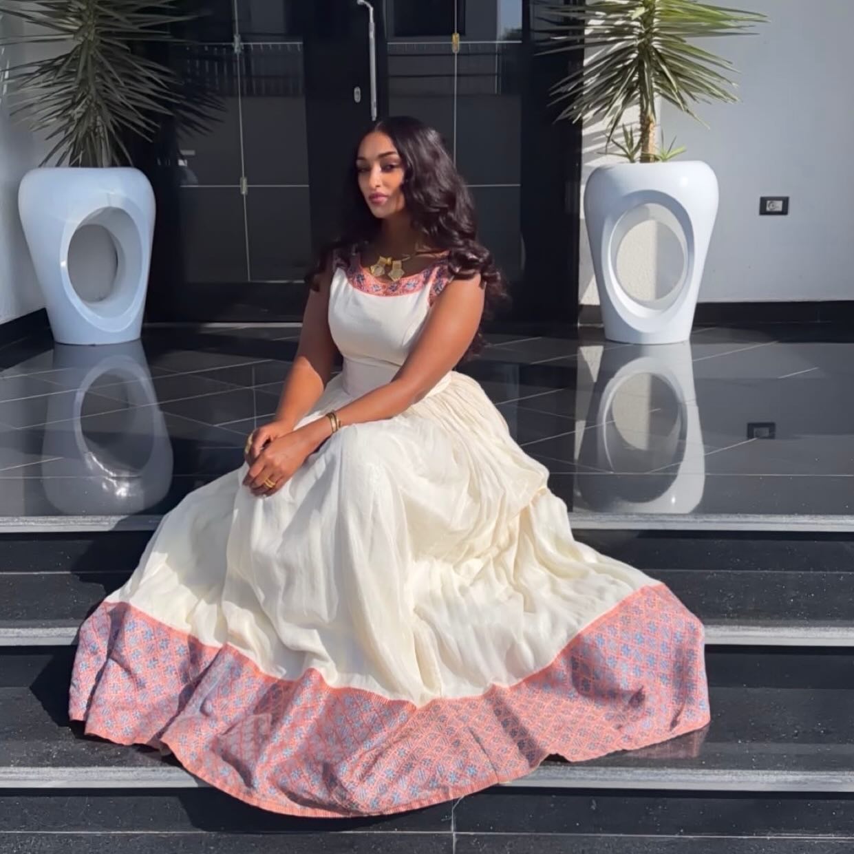 AUTHENTIC SLEEVELESS HANDWOVEN HABESHA TRADITIONAL DRESS 