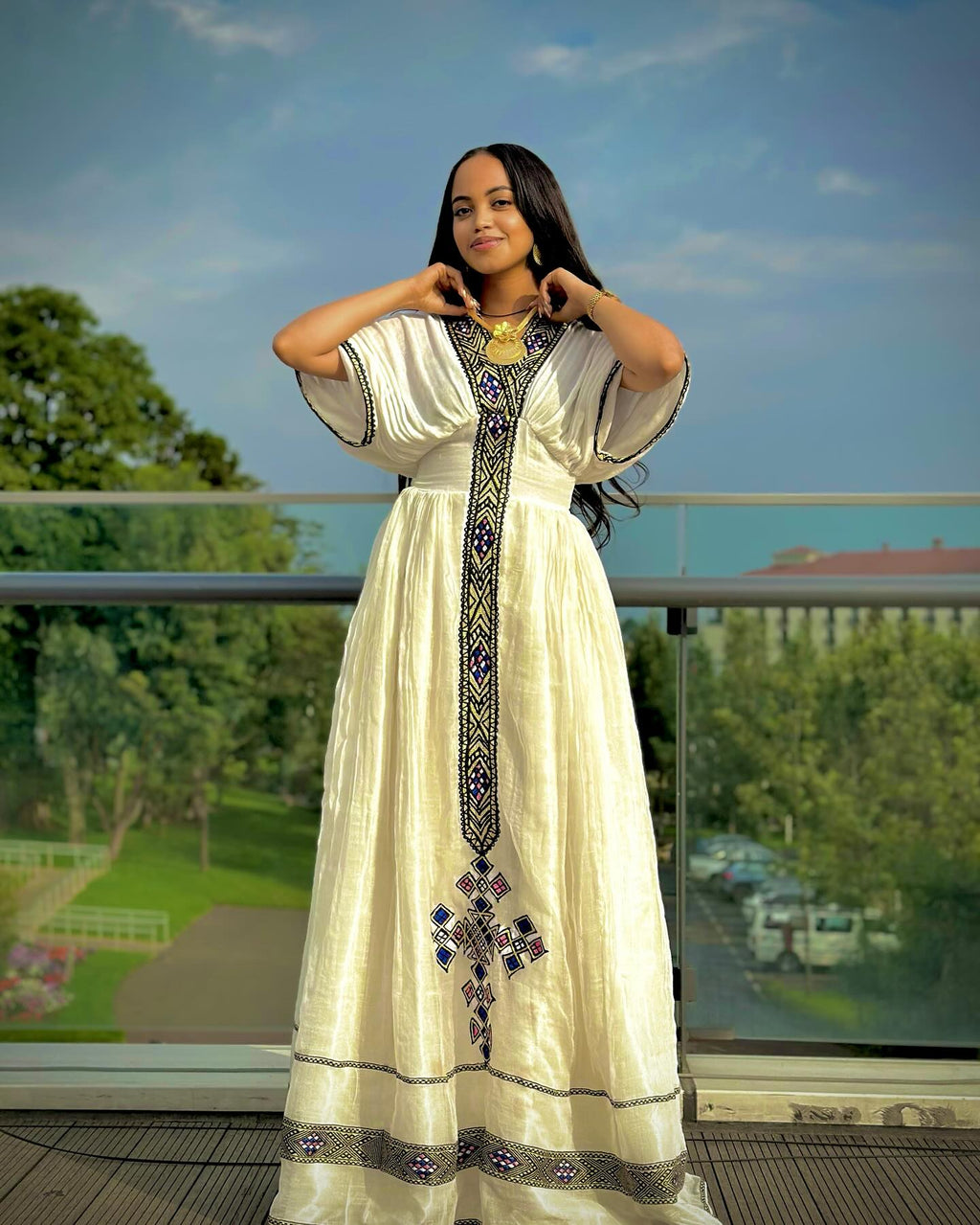 SIWEDSH BEAUTIFUL HABESHA KEMIS | ETHIOPIAN AND ERITREAN DRESS | VIBRANT HABESHA DRESS